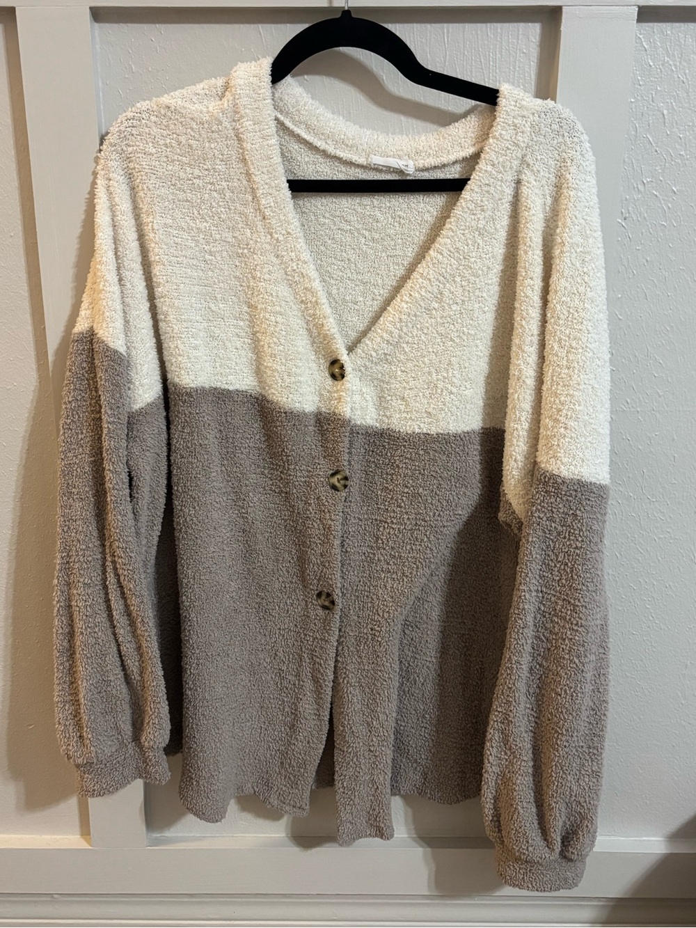 Chic Soul Two-Tone Cream and Taupe Button Cardigan